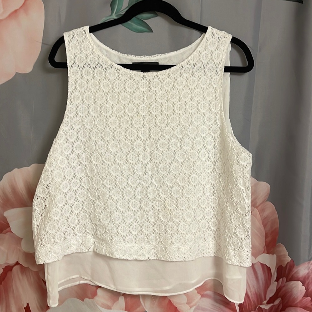 Banana Republic sleeveless shirt size XL